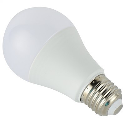 Ffatri Pris E27 Deiliad Lamp LED